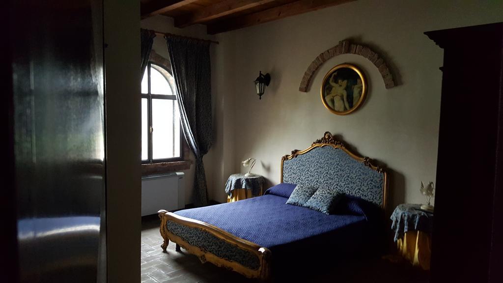 Tenuta Il Tenchio Hotel Lacchiarella Eksteriør billede
