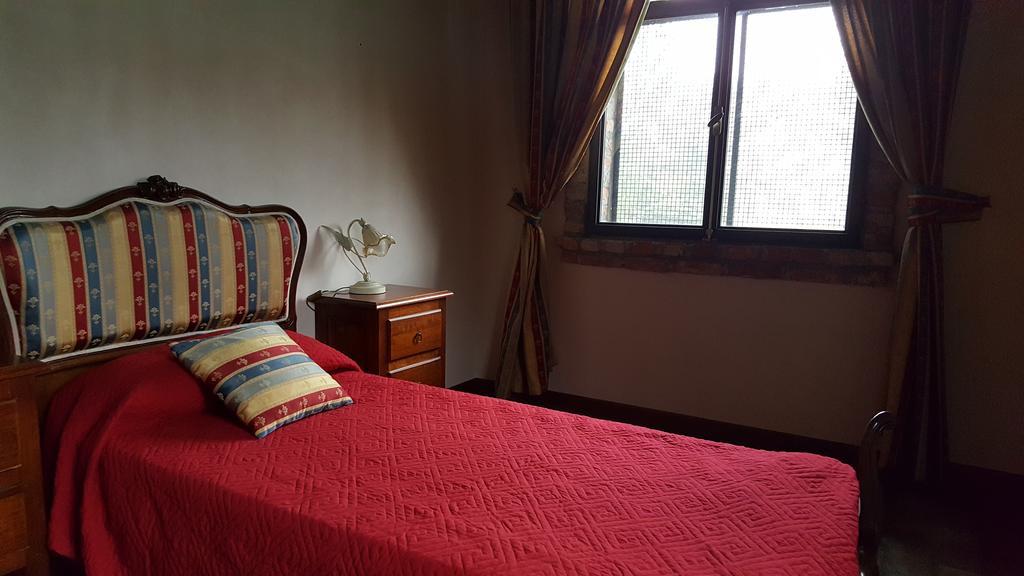 Tenuta Il Tenchio Hotel Lacchiarella Eksteriør billede