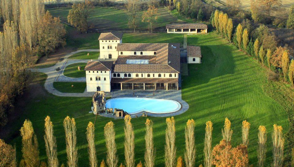 Tenuta Il Tenchio Hotel Lacchiarella Eksteriør billede