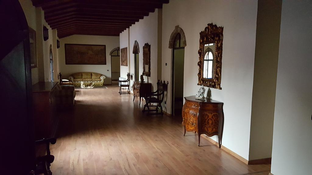 Tenuta Il Tenchio Hotel Lacchiarella Eksteriør billede